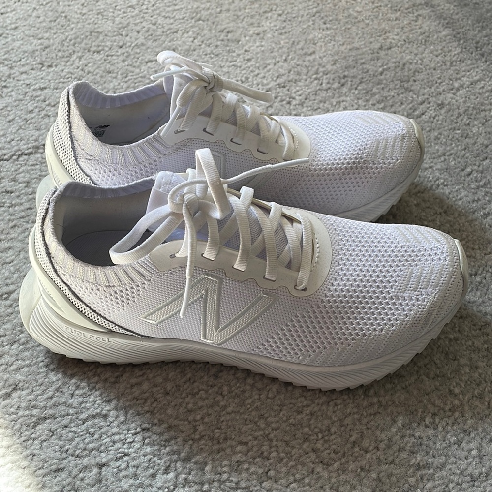 White New Balance Runners - Women’s size 8